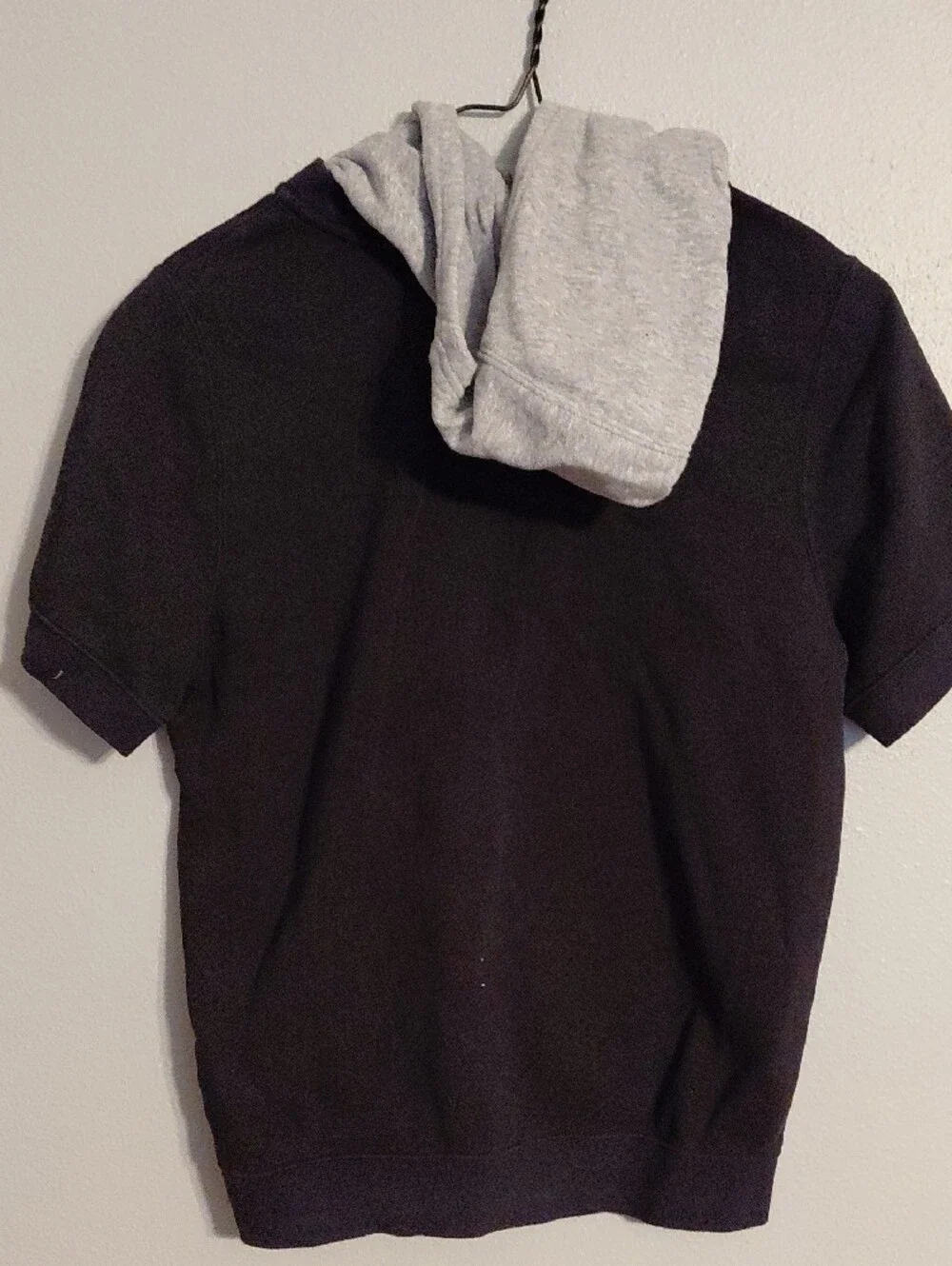 Nike Short Sleeve Zip-Up Hoodie in Black with Gray Lining